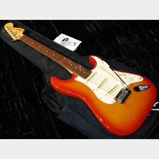 Squier by Fender Limited Edition Standard Stratocaster SSS Cherry Sunburst