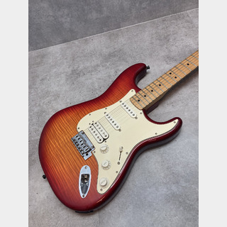 FenderDeluxe Stratocaster HSS Plus Top with iOS Connectivity 2015