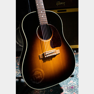 Gibson J-45 / 2004