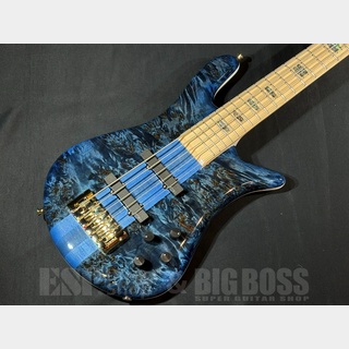 スペクターより、希少材やラッカー塗装を採用した日本限定カラーの