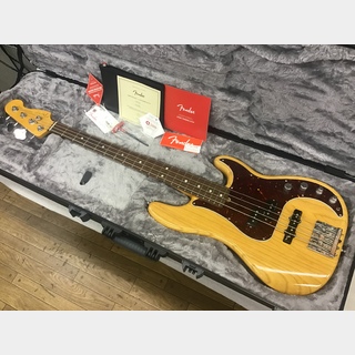 エレクトリック・ベース、Fender、American Ultra Precision Bassの