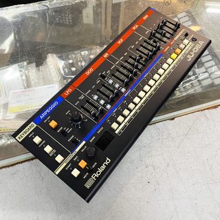 RolandBoutique JU-06A