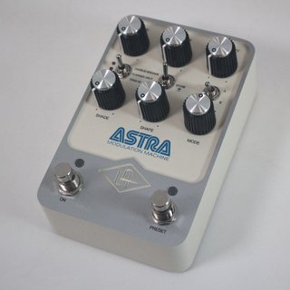 Universal Audio UAFX Astra Modulation Machine 【渋谷店】