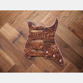 WD MusicCustom Parts - Brown Pearl Tortoise Shell Pickguard For Stratocaster