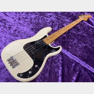 Fender Japan PB-57