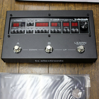 tc electronic 2290 P DYNAMIC DIGITAL DELAY デジタルディレイ ディレイ ギターエフェクター です