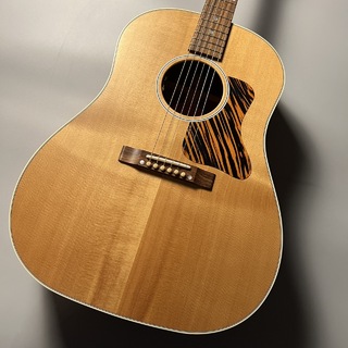 Gibson J-35 Faded 30s