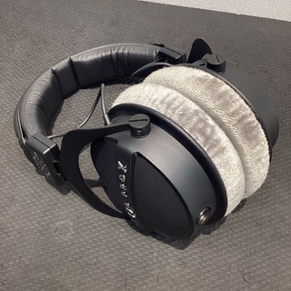 beyerdynamic DT 770 PRO X Limited Edition 100周年限定モデル レコーディング向け 密閉型モニターヘッドホン【箱傷有り