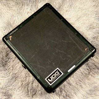 UDG U93011BL/Ultimate Pick Foam フライトケース M Black