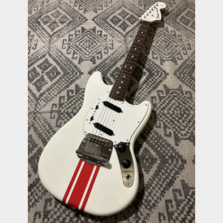 Fender2023 Collection Made in Japan Traditional 60s Mustang Olympic White with Red Competition Strip