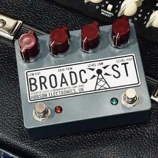 Hudson Electronics Broadcast Dual Foots