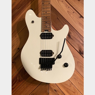 EVH Wolfgang WG Standard Baked Maple Fingerboard Cream White