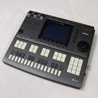 YAMAHA QY700 Mod 【SN ON01085】 【梅田店】