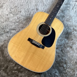 Martin D-28 Standard