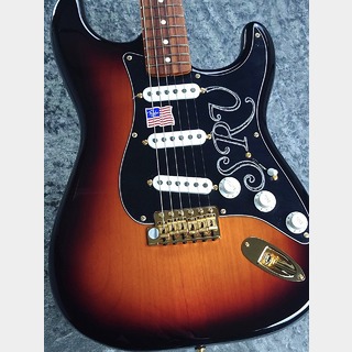 Fender Stevie Ray Vaughan Stratocaster / 3Tone Sunburst [#US24022435][3.66kg]