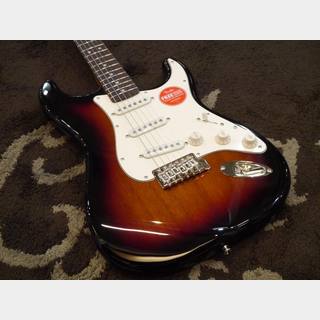 Squier by Fender Classic Vibe 60s Stratocaster Laurel Fingerboard 3 tone sunburst