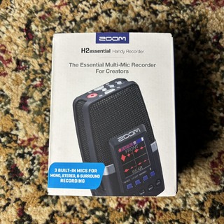 ZOOM H2 essential ハンディーレコーダー