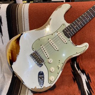 Fender Custom Shop1960 Stratocaster Heavy Relic Aged Olympic White over 3-Color Sunburst【御茶ノ水本店 FINEST GUITARS
