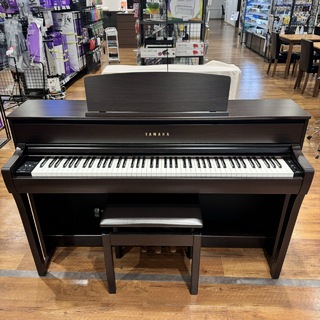 YAMAHA 中古CLP-675【2018年製】【現物画像】