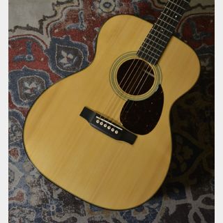 Martin Custom Shop CTM OM-18 ”HideGlue”