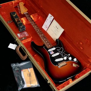 FenderAmerican Artist Series Stevie Ray Vaughan SRV Stratocaster 3-Color Sunburst (3.57kg)【池袋店】