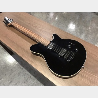 Sterling by MUSIC MAN AX3S BK