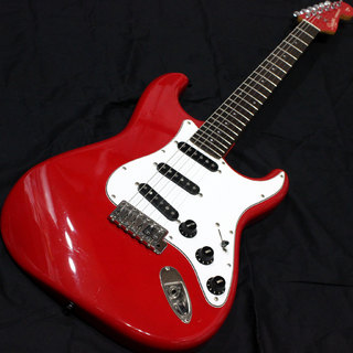 Squier by Fendercontemporary Series ST501 Torino Red 1983年製です