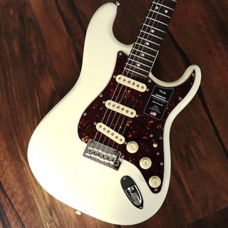 Fender American Professional II Stratocaster Rosewood Fingerboard Olympic White  【梅田店】