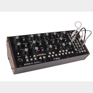 MOOG Model 10 〜モーグ博士が製作した最初のポータブルモジュラー