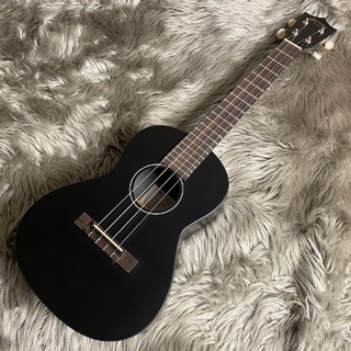 Martin0X Tenor Uke Black【限定モデル】【現物画像】【最大36回分割無金利キャンペーン実施中】