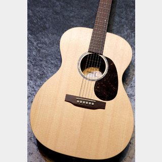 Martin 000-X2E BRAZ #2862432 【スプルース×HPL】【美柄】【エレアコ】【池袋店在庫品】