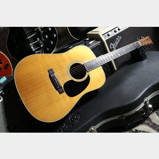 Martin D-35 2003