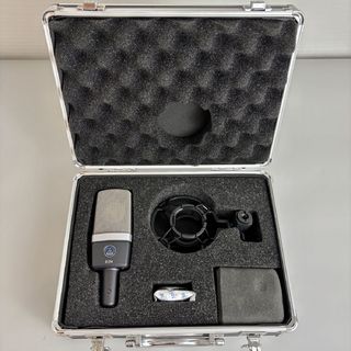 AKG C214