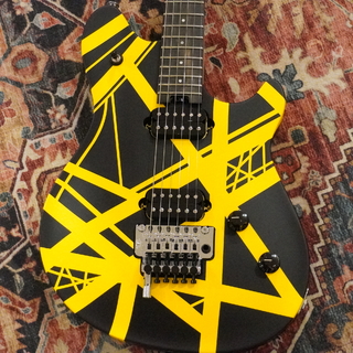 EVH Wolfgang Special Striped Series Black and Yellow Satin【特価】