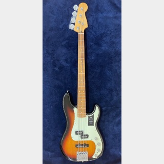 Fender Player Plus Precision Bass Pau Ferro Fingerboard  3-Tone Sunburst