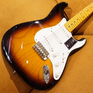 Fender 70th Anniversary American Vintage II 1954 Stratocaster, Maple Fingerboard, 2-Color Sunburst