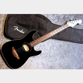 Fender【USED】STRATACOUSTIC 【ストラトスタイル/エレアコ】【池袋在庫品】