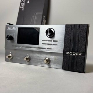 MOOER 【現物画像】GE200 マルチエフェクトペダル