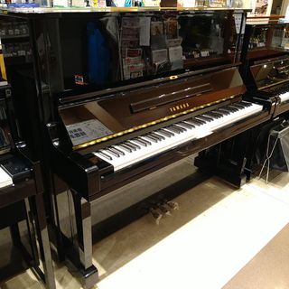 YAMAHA U3A