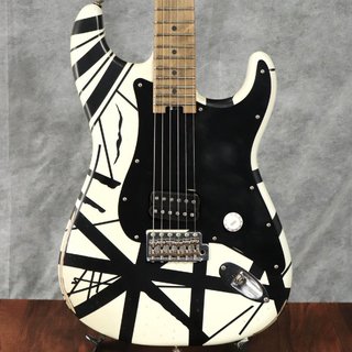 EVHStriped Series ’78 Eruption Maple Fingerboard White with Black Stripes Relic  【梅田店】