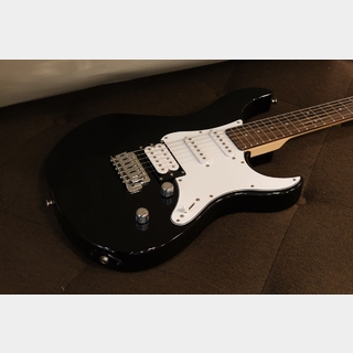 YAMAHA PACIFICA112V / ブラック (BL)