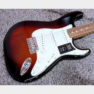 FenderLimited Edition Player Stratocaster Pau Ferro Fingerboard 3-Color Sunburst【限定モデル】