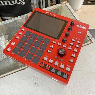 AKAI PROFESSIONALMPC One+