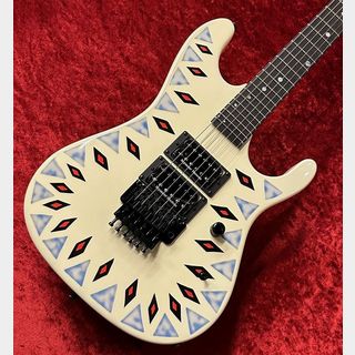 KRAMER Night Swan -Vintage White With Aztec Graphic-