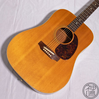 カネコアヤノの1965年製 ギブソン J-50｜AGM GUITAR GRAPH -Volume 96