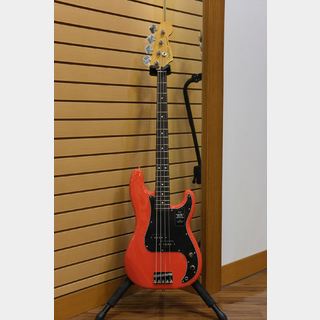FenderPlayer II Precision Bass, Rosewood Fingerboard / Coral Red 
