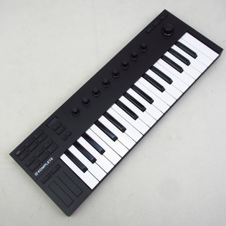 NATIVE INSTRUMENTS Komplete Kontrol M32【横浜店】