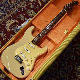 Fender Custom Shop Limited Edition '57 Stratocaster DLX Closet Classic Rosewood Neck Desert Sand