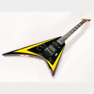 ESP ALEXI ARROW HEAD "Legacy"【Distressed Black with Yellow Stripe】