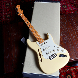 FenderEric Johnson Signature Stratocaster Thinline Vintage White 2019 